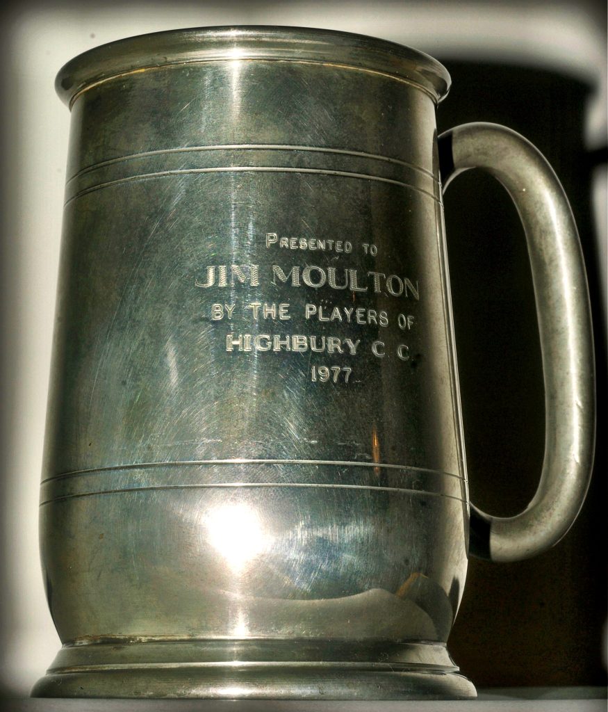 Pewter tankard engraved Presented to Jim Moulton by the players of Highbury C.C. 1977